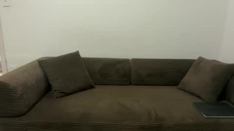 Stepbro online show from 11, 4, 2026