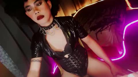 Snapshot of ur_dominatrix chatting on 30, 11, 2025 MISS ANNA online show from 30, 11, 2025