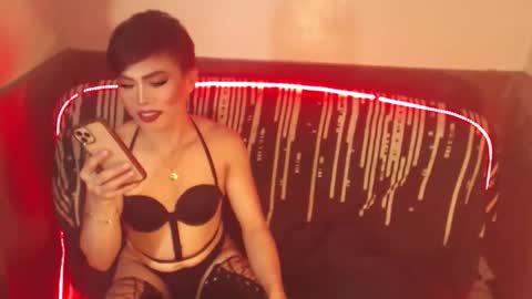 MISS ANNA online show from 4, 3, 2026