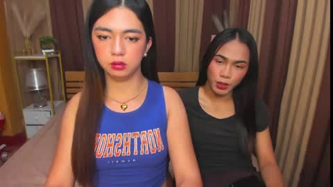 Snapshot of ur_girl_dwalker chatting on 28, 4, 2026 ur_girl_dwalker online show from 28, 4, 2026
