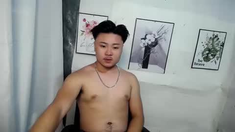 Snapshot of ur_hotguy chatting on 17, 9, 2025 ur_hotguy online show from 17, 9, 2025