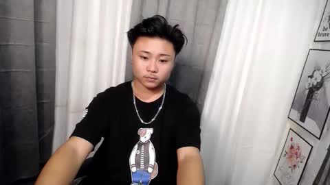 Snapshot of ur_hotguy chatting on 1, 10, 2025 ur_hotguy online show from 1, 10, 2025