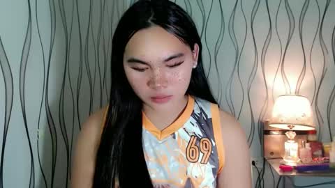 Snapshot of ur_innocent_girlx chatting on 6, 2, 2026 QUEENSY online show from 6, 2, 2026