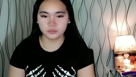 Snapshot of ur_innocent_girlx chatting on 3, 3, 2026 QUEENSY online show from 3, 3, 2026