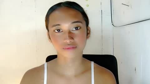 Snapshot of ur_sexyllie chatting on 28, 2, 2026 Ellie online show from 28, 2, 2026