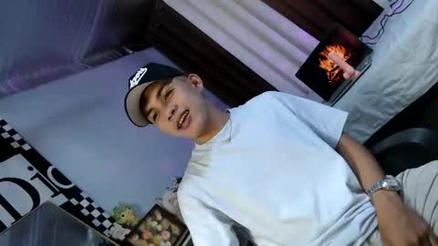 Snapshot of ur_shan21 chatting on 6, 7, 2026 ur_shan21 online show from 6, 7, 2026