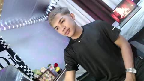 Snapshot of ur_shan21 chatting on 10, 7, 2026 ur_shan21 online show from 10, 7, 2026