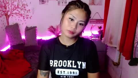 Snapshot of ur_ultimatedreamgirlxoxo chatting on 30, 6, 2026 HelloIm Girly online show from 30, 6, 2026