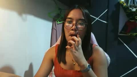 ur_wetwife online show from 17, 11, 2025