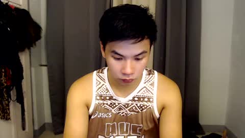 Snapshot of urasian_hardcockxx chatting on 3, 12, 2024 milly online show from 3, 12, 2024