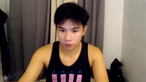 Snapshot of urasian_hardcockxx chatting on 13, 12, 2024 milly online show from 13, 12, 2024