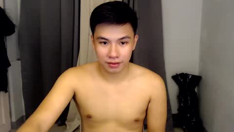 Snapshot of urasian_hardcockxx chatting on 9, 1, 2025 milly online show from 9, 1, 2025