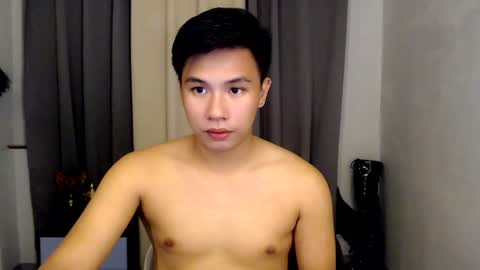 Snapshot of urasian_hardcockxx chatting on 25, 1, 2025 milly online show from 25, 1, 2025