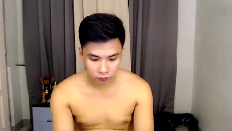 Snapshot of urasian_hardcockxx chatting on 21, 2, 2025 milly online show from 21, 2, 2025