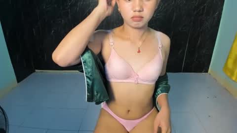 Snapshot of urasian_kat chatting on 25, 2, 2025 urasian_kat online show from 25, 2, 2025