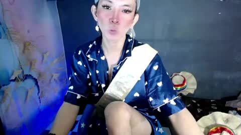 Snapshot of urasian_slut_yana chatting on 17, 5, 2026 yana online show from 17, 5, 2026