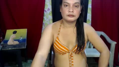 Snapshot of urasiandominaxx chatting on 29, 9, 2025 Diane online show from 29, 9, 2025