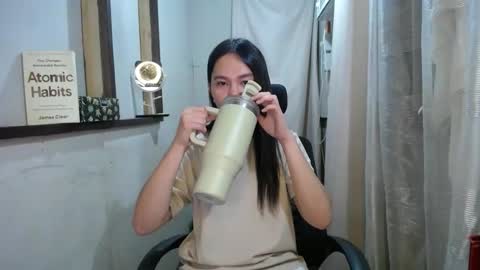 Erika online show from 6, 3, 2025