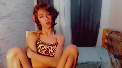 urasianyana online show from 10, 4, 2026