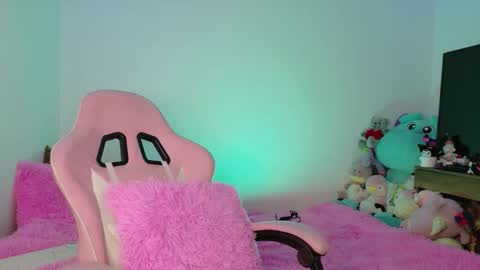 Danielle  online show from 21, 11, 2025