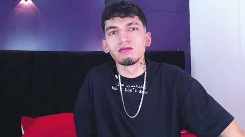 Snapshot of urban_blue chatting on 9, 4, 2026 BLUE online show from 9, 4, 2026