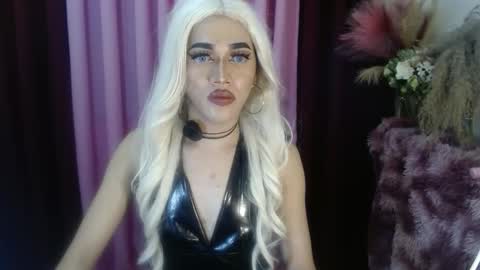 Snapshot of urcumgirlasiants chatting on 16, 9, 2025 KENDALL online show from 16, 9, 2025