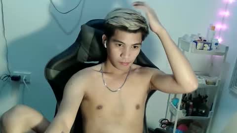 ASIANBBYBOY online show from 3, 11, 2025