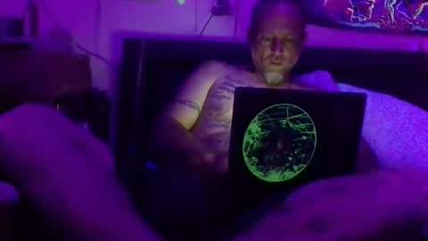 urdaddy875867 online show from 20, 4, 2026