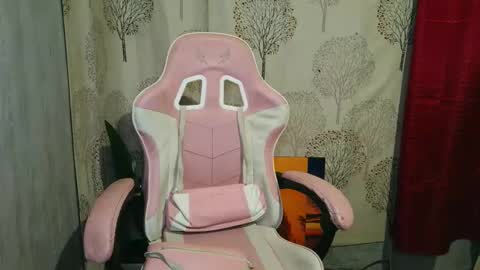 Snapshot of urdollacyl chatting on 7, 4, 2026 Sweetacyl online show from 7, 4, 2026