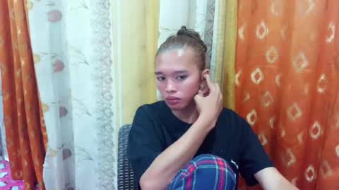 Sweetacyl online show from 25, 6, 2026