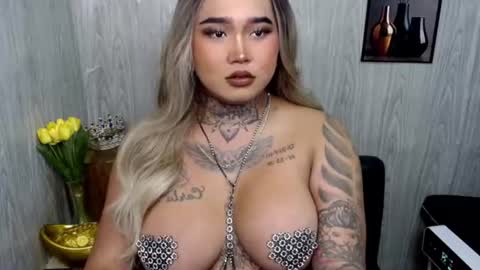 Snapshot of urfabtattooqueen chatting on 7, 7, 2026 Maxxie online show from 7, 7, 2026
