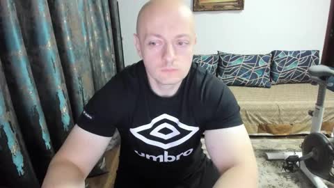 Snapshot of urgymcrush chatting on 15, 10, 2025 UrGymCrush online show from 15, 10, 2025