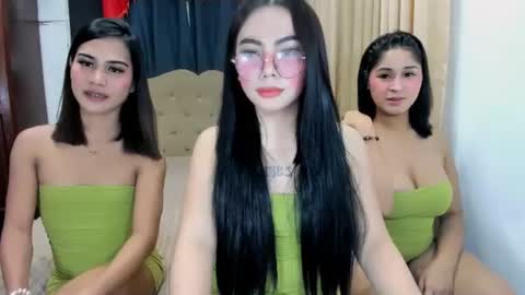 urhotgirl_sexyariela online show from 17, 6, 2026