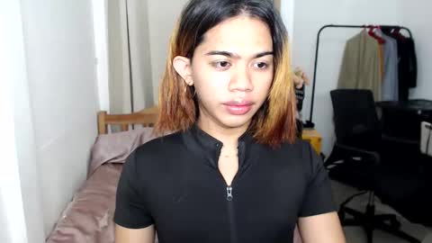 Snapshot of urhottest_zoe chatting on 23, 5, 2026 zoe online show from 23, 5, 2026