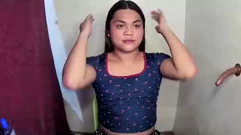 urhottie_bella online show from 5, 12, 2025