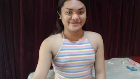 urhottie_bella online show from 5, 3, 2026