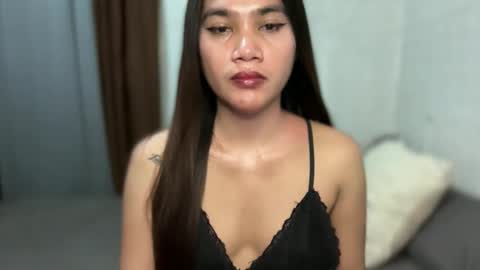 urhottylicious_cum online show from 15, 4, 2026