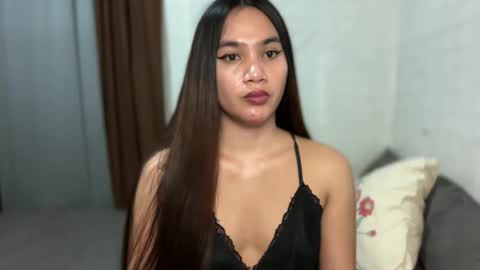 urhottylicious_cum online show from 16, 4, 2026