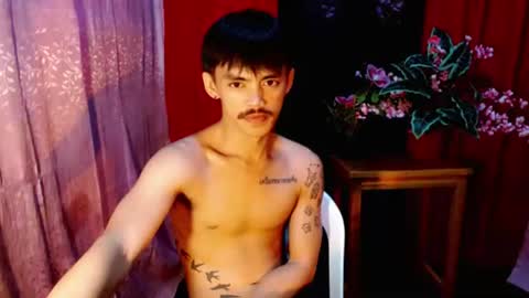 Snapshot of urhunky_boy chatting on 13, 7, 2026 urhunky_boy online show from 13, 7, 2026
