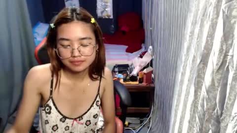 urlovelychinita online show from 3, 1, 2025