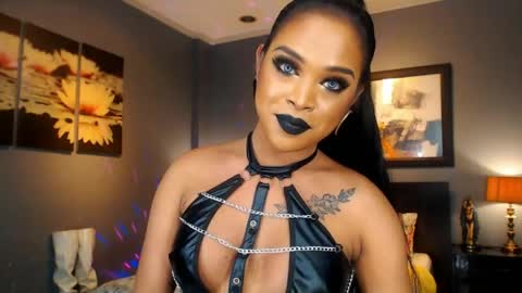 UrMajestyTyra online show from 16, 3, 2026