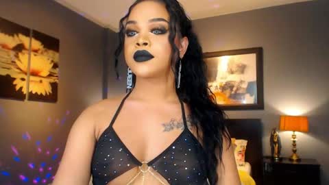 UrMajestyTyra online show from 12, 4, 2026