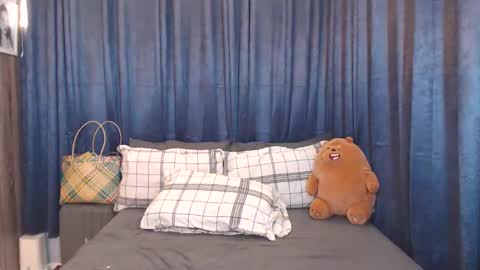 Mel online show from 11, 1, 2025