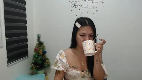 hi im kim online show from 11, 12, 2024