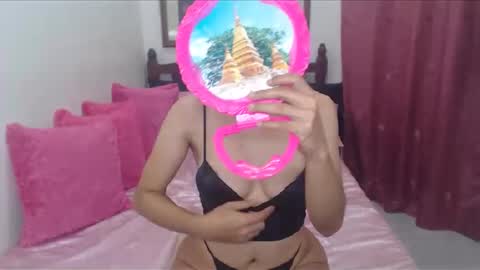 Snapshot of ursweetgoddess chatting on 25, 10, 2025 iVANNA online show from 25, 10, 2025