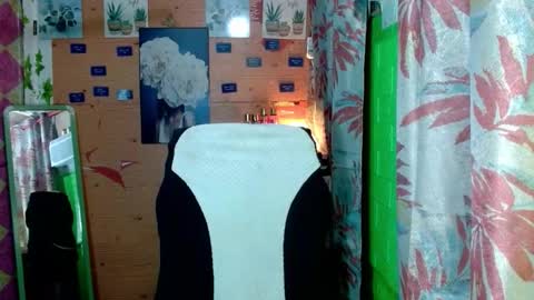 YOURGIRLCAMILLA online show from 24, 2, 2026