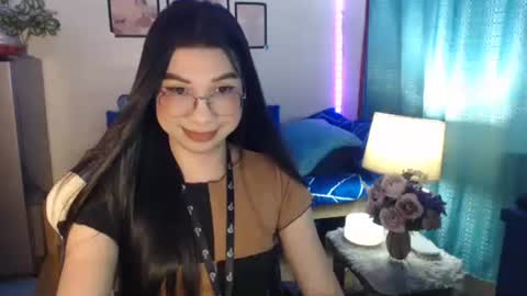 Ashley Kate Mateo Gray online show from 20, 12, 2024