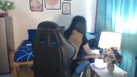 Ashley Kate Mateo Gray online show from 21, 1, 2025