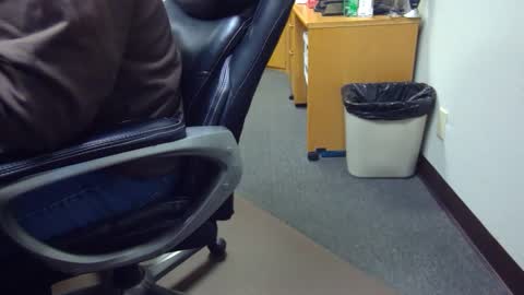 useemie online show from 31, 1, 2025