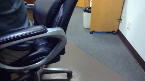 useemie online show from 13, 2, 2025